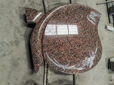 Piatra funerara din granit negru din piatra naturala