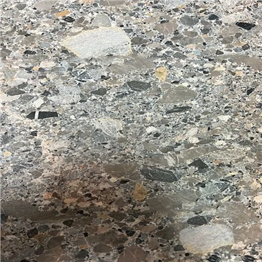 Granit natural de culori mixte